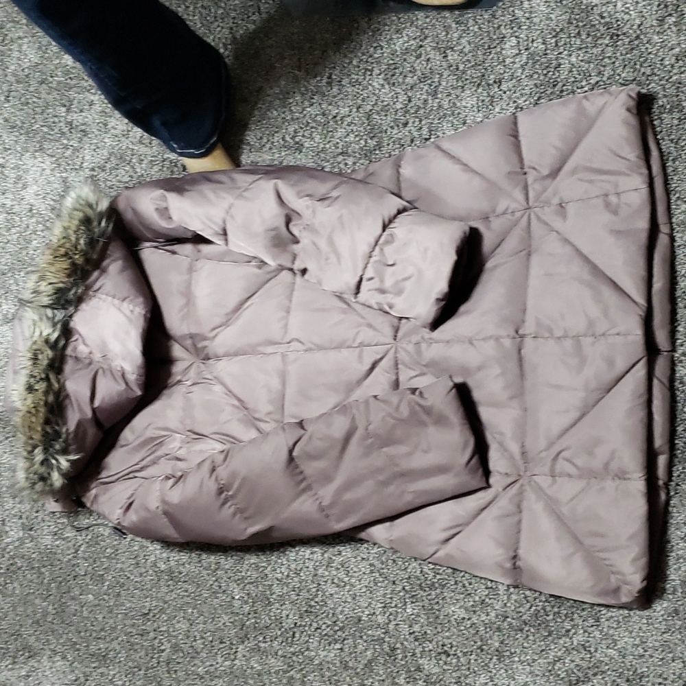 Kenneth Cole Long Down/ Feather Puffer Jacket Women's Size Medium - Picture 3 of 16